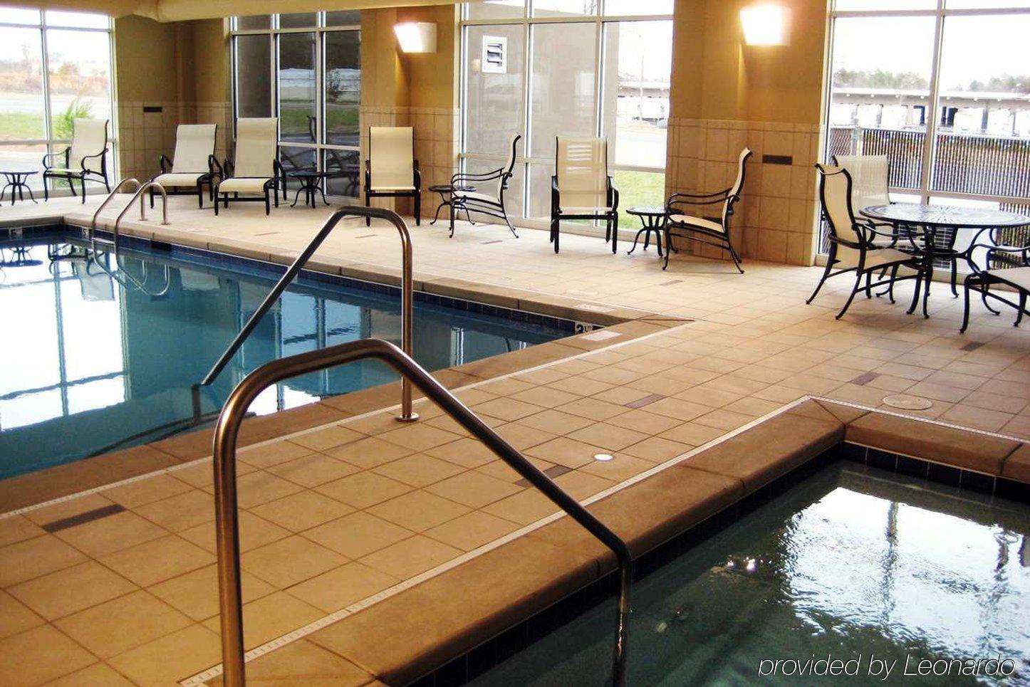 Hampton Inn & Suites Charlotte-Airport Facilidades foto